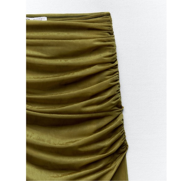 ZARA Ruched Tulle Skirt - Picture 4 of 10